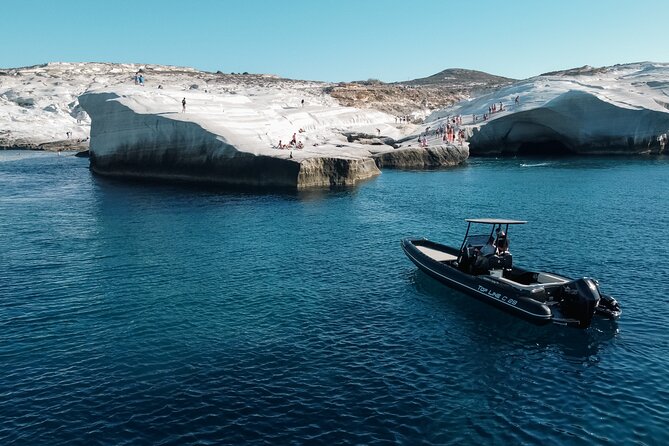 Private Cruise with Speedboat: Milos- Polyaigos- Kimolos - Polyaigos brings the brightest water