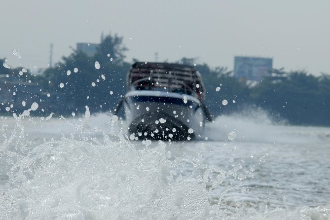 Private Cu Chi Tunnels tour by Luxury Speedboat - Traps, bunkers, and the hidden kitchen