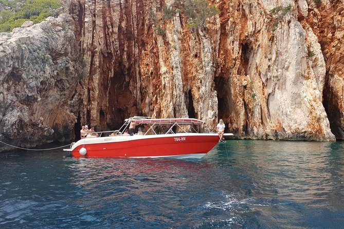 Private Custom Island Hopping Speedboat Tour from Hvar - Price, inclusions, and the real value