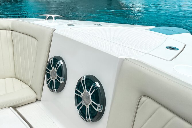 Private Full-Day Speed Boat Tour of St. Martin with Luxury Lunch - Friar’s Bay adds an unusual beach sight