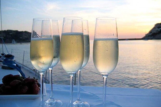 Private Glamorous Speedboat in Tenerife with Snacks & Drinks - A private Atlantic outing from Puerto Colón