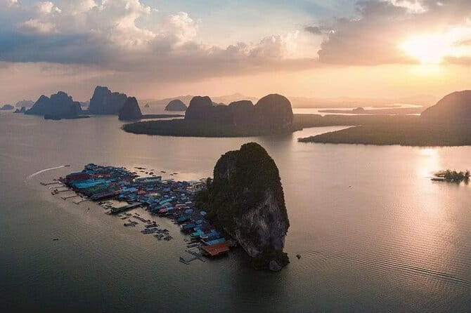 Private Hong Krabi & James Bond Islands Adventure by Speedboat - Panak Island and the wider bay