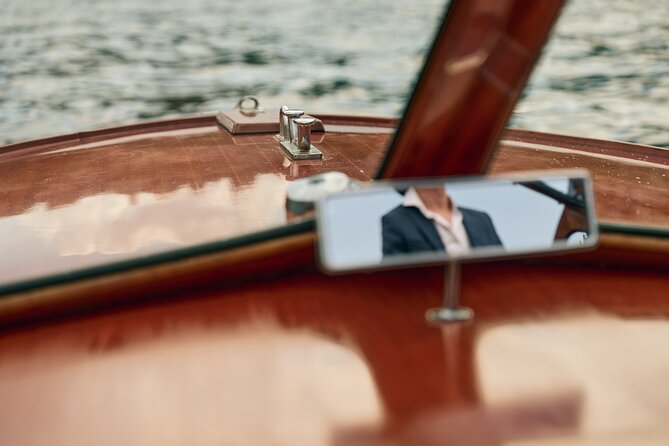 Private Lake Como Wooden Speedboat Tour with Aperitif - Menaggio and Santa Maria Rezzonico