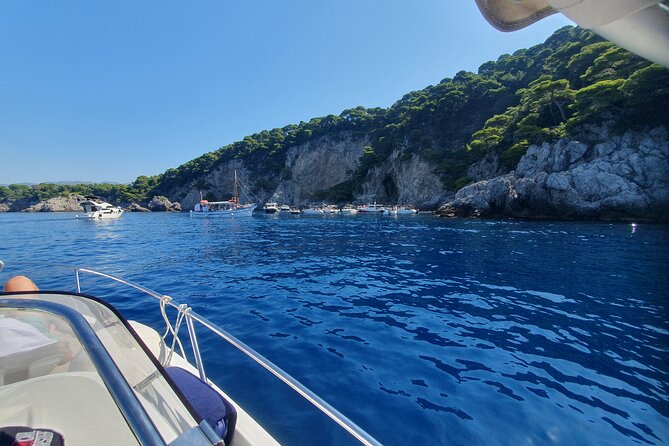 Private Local Guided Speedboat Tour in Dubrovnik Archipelago - Swimming through the Three Green Caves