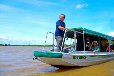 Private River Tour by Speedboat in the Amazon, Lily Pads & Nature