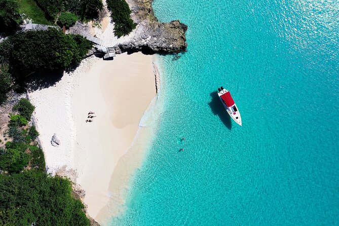 Private Speed Boat Charter to Anguilla - From Cole Bay to Anguilla by speedboat