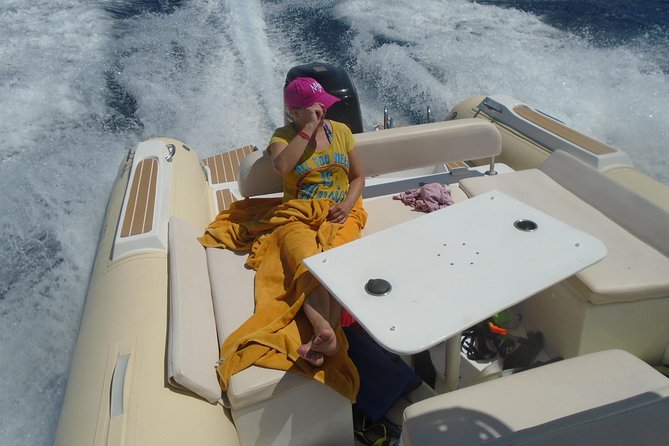 Private Speedboat Tour For 7 Persons - Dolphin spotting from Hurghada