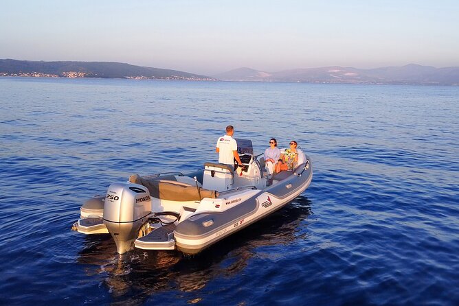 Private Speedboat Tour from Split with Customizable Itinerary - Maslinica: slow down on Šolta
