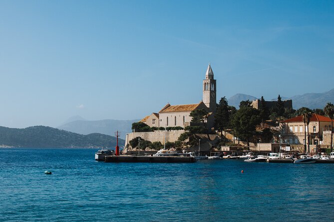 Private Speedboat Tour over Elaphiti Islands and Hidden Caves - Šunj Beach, the easygoing stop