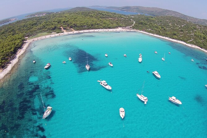 Private speedboat tour : Sakarun beach, Dugi otok, Golubinka Cave - Sakarun Beach, the famous sandy stop
