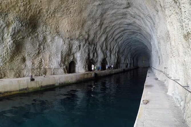 Private speedboat tour : Sakarun beach, Dugi otok, Golubinka Cave - What the $144.18 price really covers