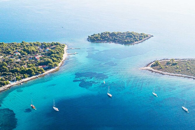Private speedboat tour to Blue Lagoon and 3 Islands - Leaving Trogir at 9:00 am