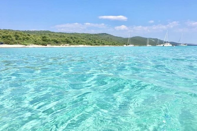 Private Speedboat tour to Sakarun Bay and Golubinka cave - Who will enjoy this seven to nine-hour outing?