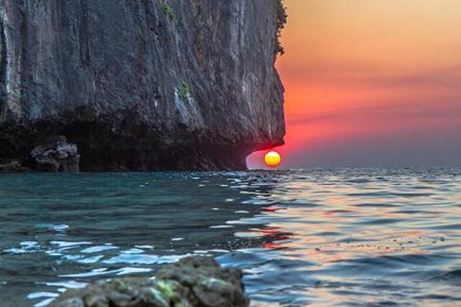 Private Tour Phi Phi Early Bird Premium Tour by Speed Boat - Key things to know before booking
