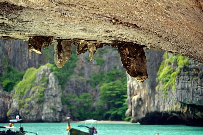 Private Tour Phi Phi Early Bird Premium Tour by Speed Boat - Maya Bay is the headline stop