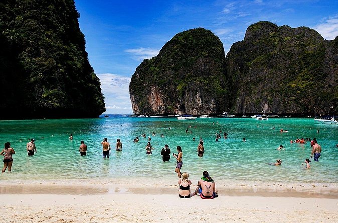Private Tour Phi Phi Early Bird Premium Tour by Speed Boat - Monkey Beach, Loh Samah Bay, and Nui Bay