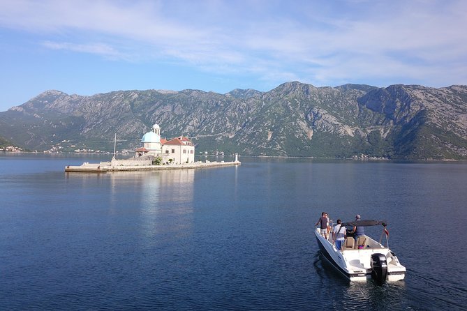 Private tour with speed boat - Perast and Lady of the rock - Perast: Stone Buildings and Waterfront Quiet