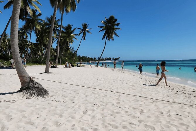 Punta Cana Speed Boat to Saona Island with Lunch & Natural Pools - Who should book this Saona excursion