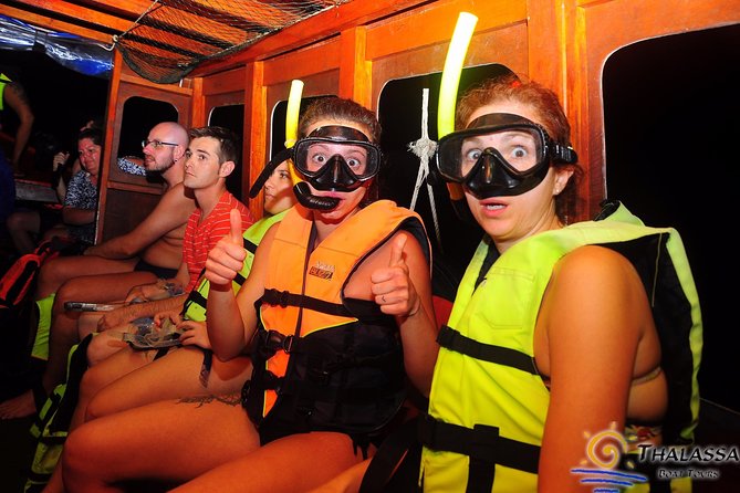 Railay and 4-Island Sunset Speedboat Cruise with Night Snorkel - The chicken-shaped island and the changing route