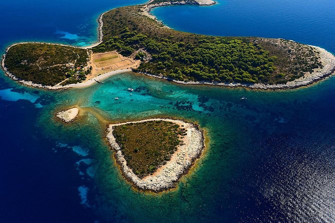 Rent a Speed Boat from Split – Discover Hidden Beaches & Islands - Brac and a sandy beach option