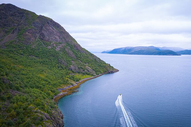 RIB Expedition to Seiland National Park - 3.5h - Warm clothing makes the difference