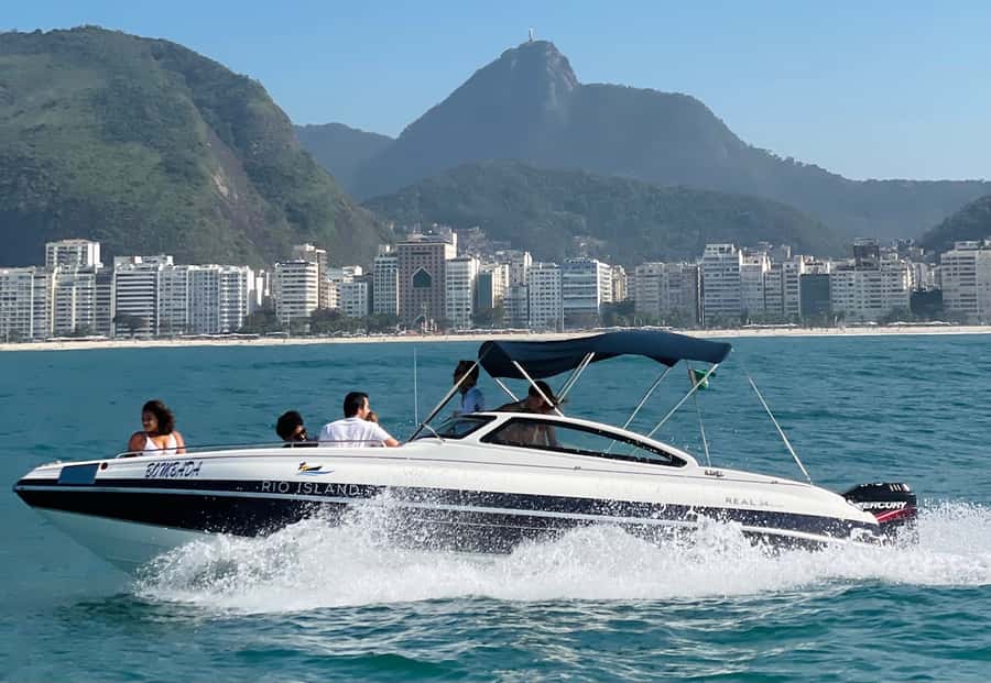 Rio de Janeiro: SpeedBoat Tour - Beach Tour with Beer - Why see Rio from a speedboat?