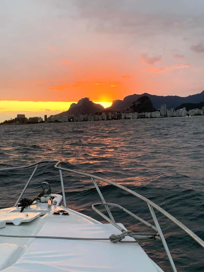 Rio de Janeiro: SpeedBoat Tour - Sunset with Beer - Who will enjoy this cruise most