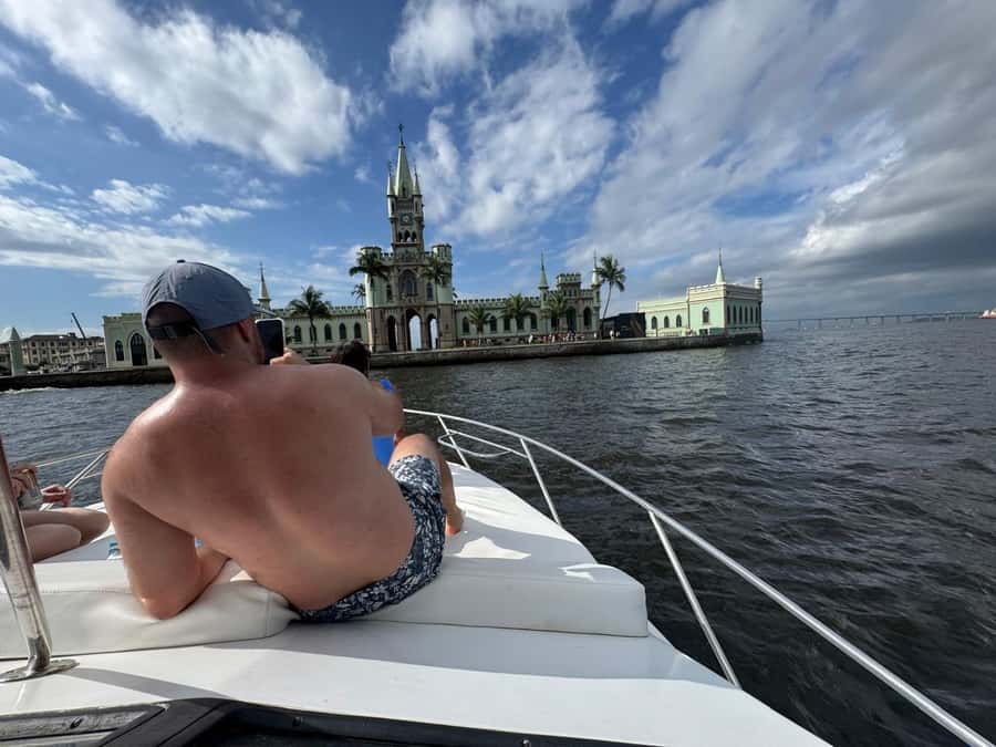 Rio de Janeiro: Speedboat Tour with Snacks and Drinks - Why Guanabara Bay is the right place for this tour