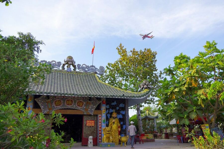 Romantic Sunset Cruise by Speedboat - Nha Rong Wharf and the Dragon House