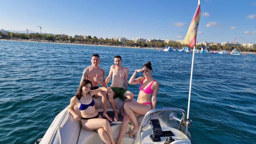 Salou: Private Zodiac Boat Trip Through the Coves of Salou - Meeting the boat at Puerto Salou