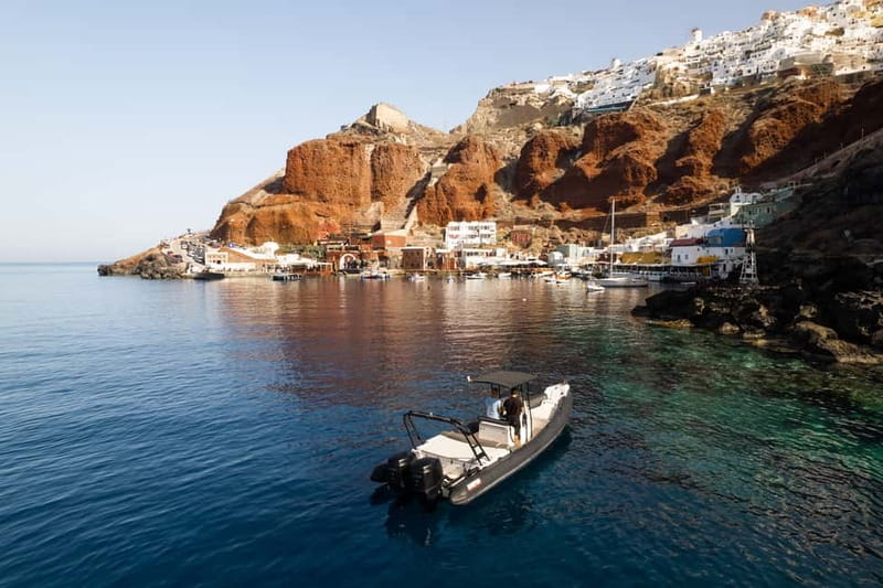 Santorini: half day exclusive speedboat cruise - Black volcanic rock at Nea Kameni and Palea Kameni