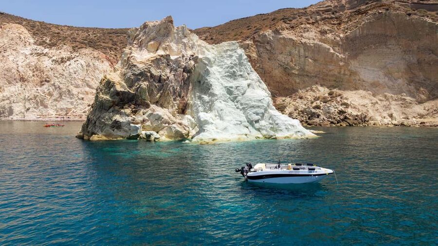 Santorini: License-Free Motor Boat Full or Half-Day Rental - How much freedom do you really get?