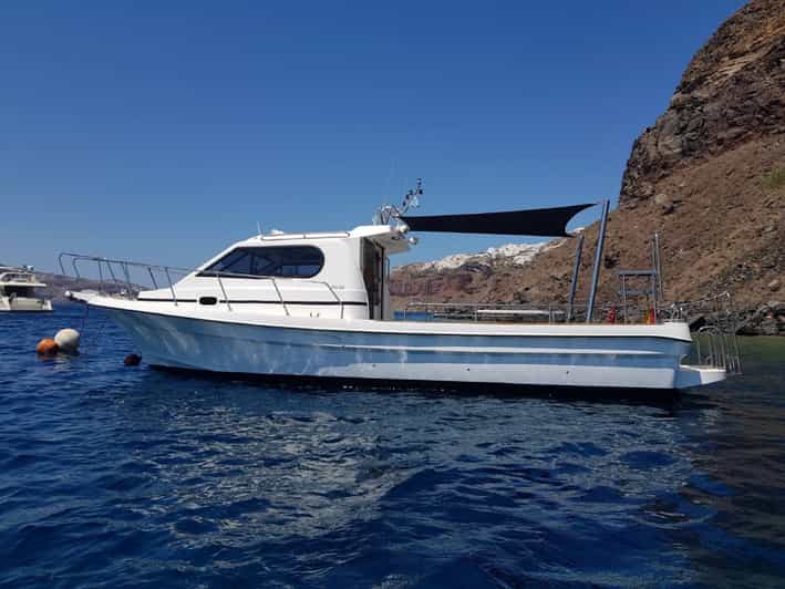 Santorini: Private Motorboat Cruise and Volcano Hike - Setting out from Ammoudi Harbor