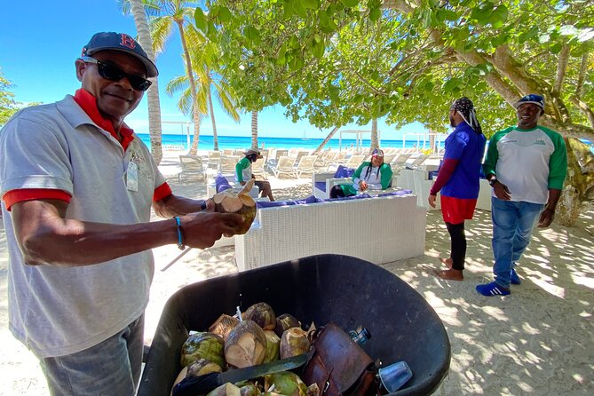 Saona Island, Natural pool Starfish, Fast boat, Catamaran +Dances - Pickup from Punta Cana and the day’s timing