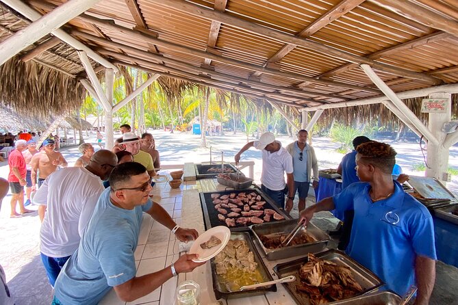 Saona Island, Natural pool Starfish, Fast boat, Catamaran +Dances - Guides, language, and communication