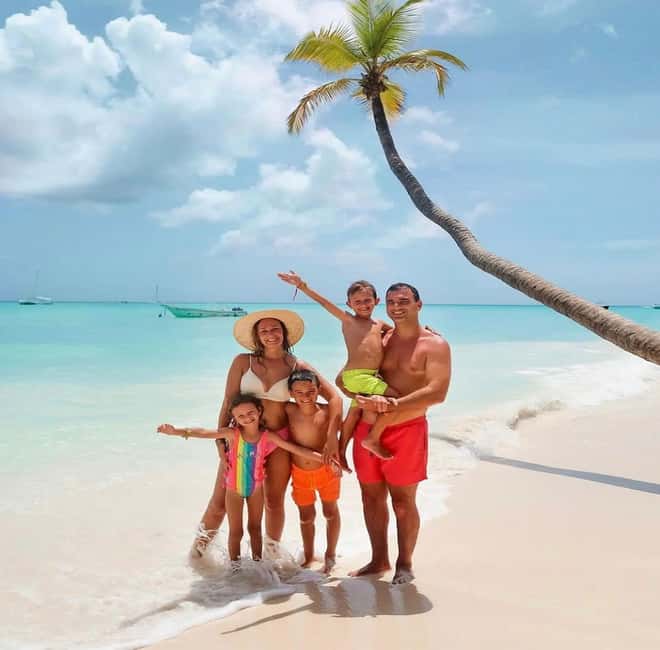 Saona Island Tour All Inclusive Speedboat and Catamaran - The speedboat to Saona’s natural pool
