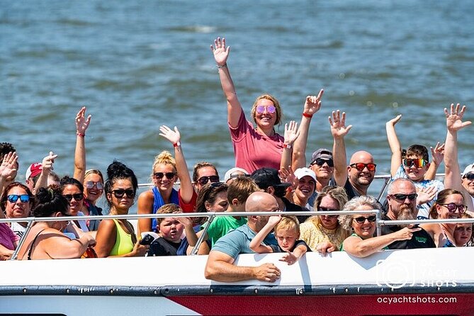 Sea Rocket Sightseeing Cruise in Fort Lauderdale, FL - Families, couples, and solo visitors