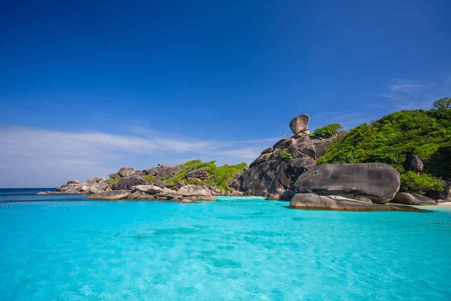 SIMILAN ISLAND BY SPEED BOAT FROM PHUKET - Islands 5 and 6: your first snorkeling stop