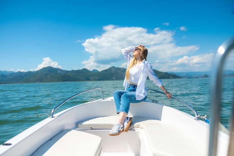 Skadar Lake Virpazar : Speed Boat Special ! - Leaving Virpazar through the lotus channel