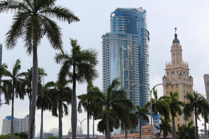 Small-Group Miami City and Speedboat Tour & Hotel Pick-up - Downtown and Brickell pair old Miami with new money