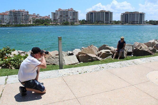Small-Group Miami City and Speedboat Tour & Hotel Pick-up - South Pointe starts with Miami’s best wide-angle view