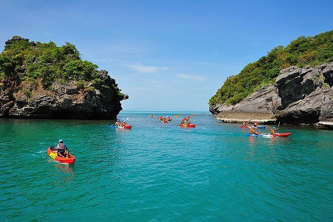 Snorkel and Kayak at Angthong National Marine Park By Speedboat From Koh Phangan - Talay Nai and the emerald lagoon at Ko Mae Ko