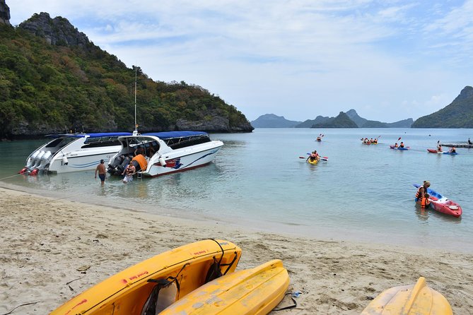 Snorkel and Kayak Trip to Angthong Marine Park by Speed Boat from Koh Phangan - The speedboat crossing sets the tone