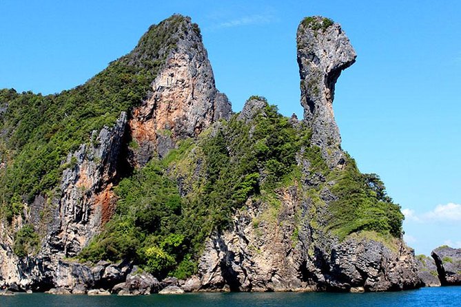 Snorkeling 4 Islands Tour by Speedboat From Krabi - Poda Island lunch and beach time