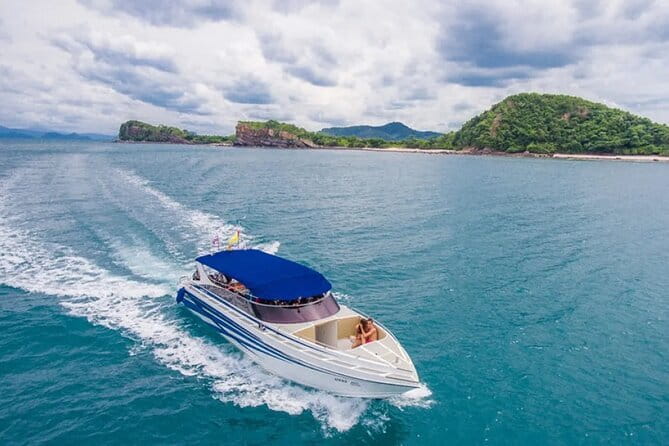 Snorkeling and Kayaking Tour at Angthong Marine Park by Speedboat from Koh Samui - Kayaking around limestone islands