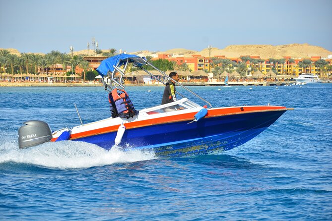 Speed Boat Abo Munkar Island & Water Sport Semi Private-Hurghada - The speedboat ride to Abo Munkar Island