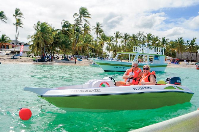 Speed Boat - from Punta Cana! - Guides who can shape the experience