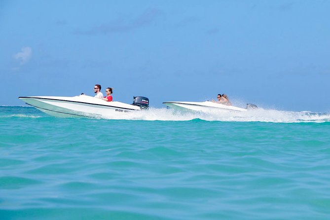 Speed Boat in Punta Cana - A short lesson before the boat ride