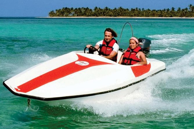 Speed Boat in Punta Cana - Snorkeling above the coral reef