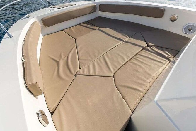 Speed Boat Private Tour From Cavtat/Dubrovnik - What the skipper adds to the day